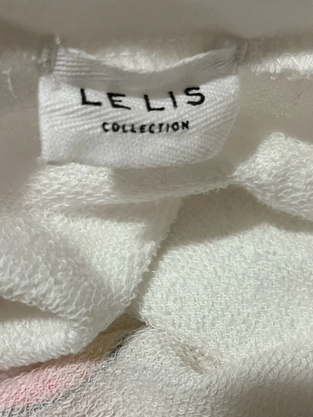 Large Le Lis White Sweatshirt with Tie-Dye Lip Graphic cotton blend
